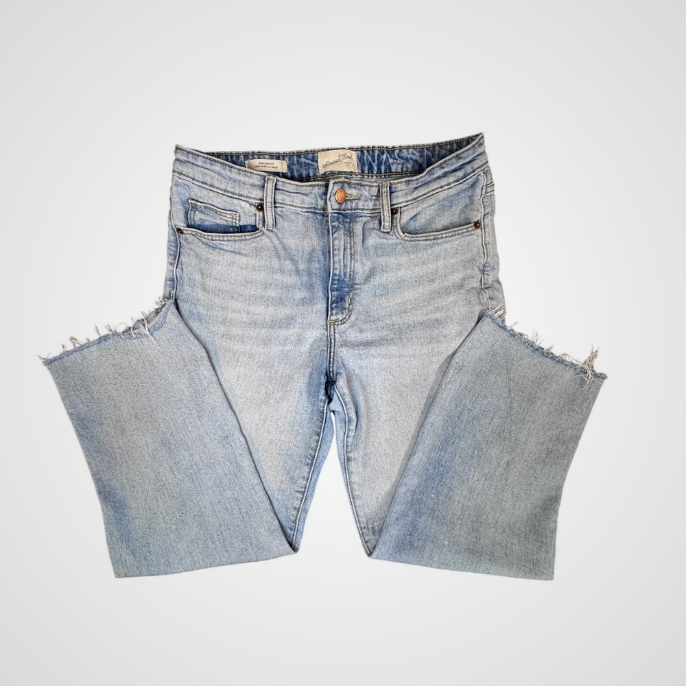 Universal Thread Womens Light Wash Ankle Bootcut Jeans Raw Hem Size 10/30R‎